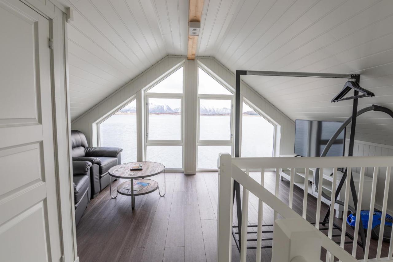 Lofoten Rorbu Lodge Offersoya Exterior photo